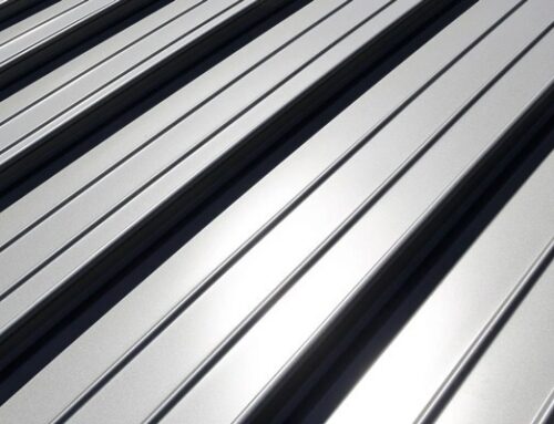 How a Metal Roofer Handles Large-Scale Commercial Projects